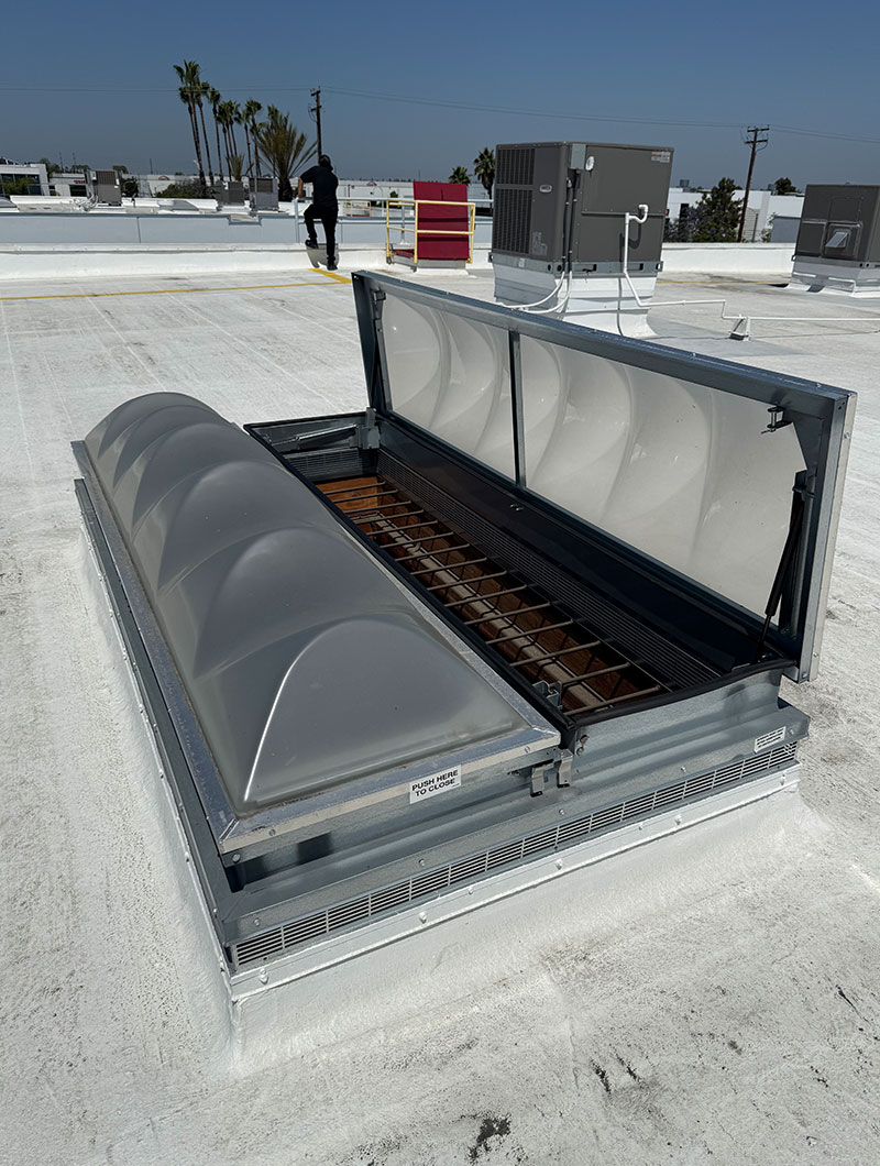 Smoke Vent Pico Rivera, CA. Skylite Tec