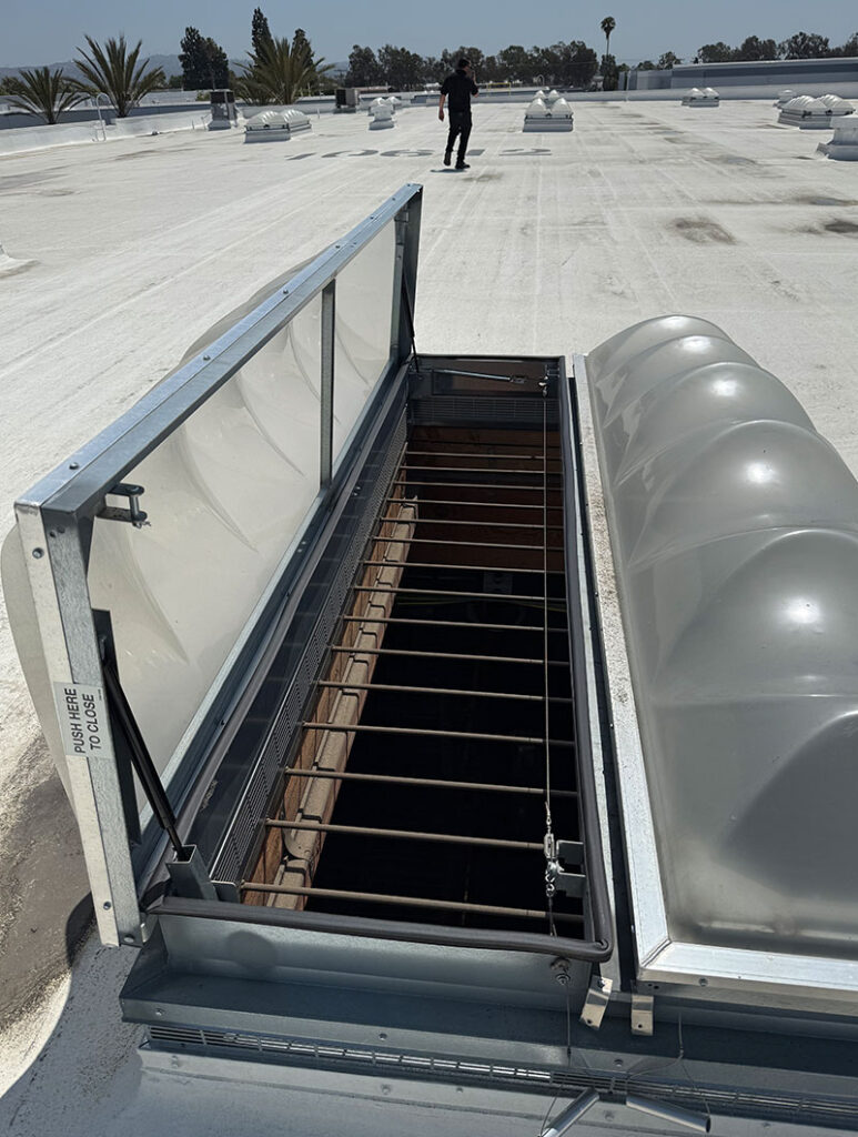 Smoke Vent Certification UL Listed Kingspan Smoke Vent Commerce, CA Skylite Tec